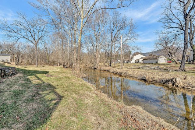 1334 MILLER'S LANDING CIR, Roanoke, VA 24019