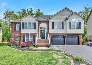 1334 MILLER'S LANDING CIR, Roanoke, VA 24019