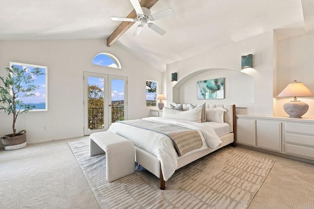 7631 Hillside Drive, La Jolla, CA 92037