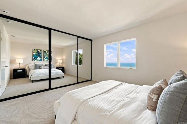 7631 Hillside Drive, La Jolla, CA 92037
