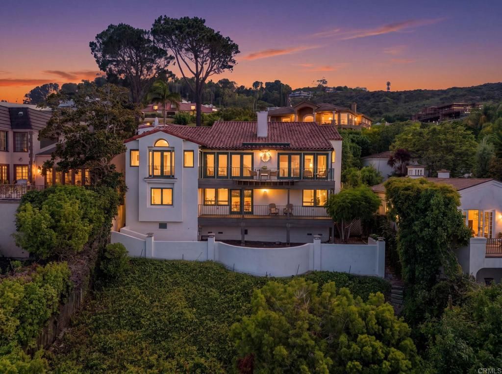 7631 Hillside Drive, La Jolla, CA 92037 — photo 2