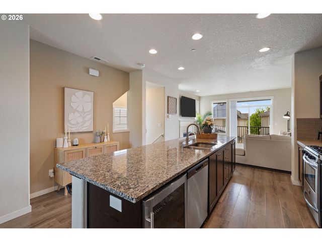 28542 Sw VILLEBOIS Dr, Wilsonville, OR 97070