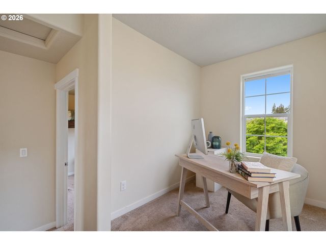 28542 Sw VILLEBOIS Dr, Wilsonville, OR 97070