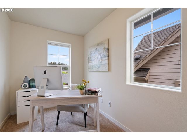 28542 Sw VILLEBOIS Dr, Wilsonville, OR 97070