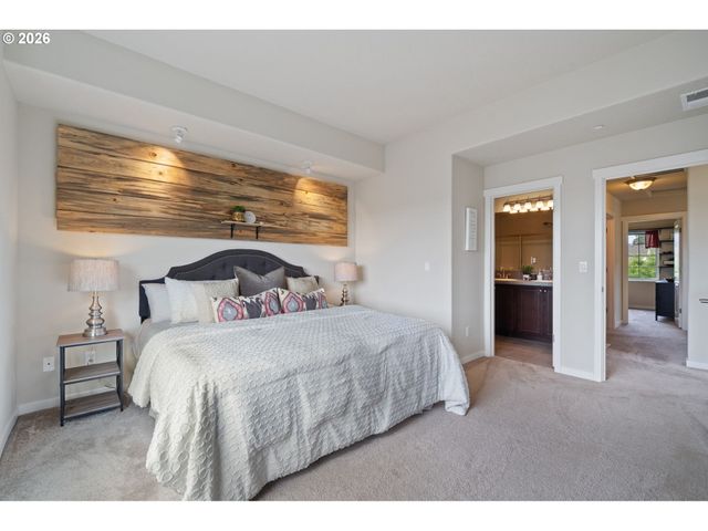 28542 Sw VILLEBOIS Dr, Wilsonville, OR 97070