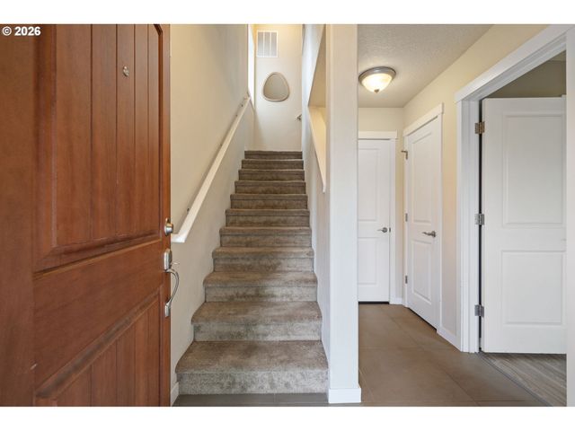 28542 Sw VILLEBOIS Dr, Wilsonville, OR 97070