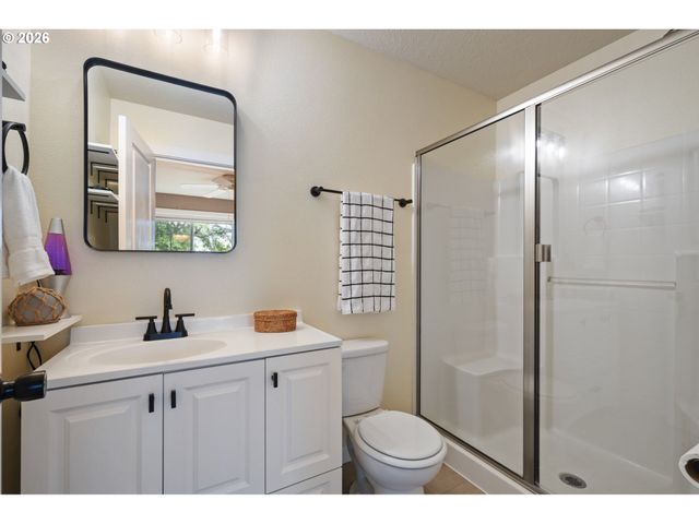 28542 Sw VILLEBOIS Dr, Wilsonville, OR 97070