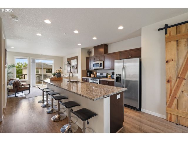 28542 Sw VILLEBOIS Dr, Wilsonville, OR 97070