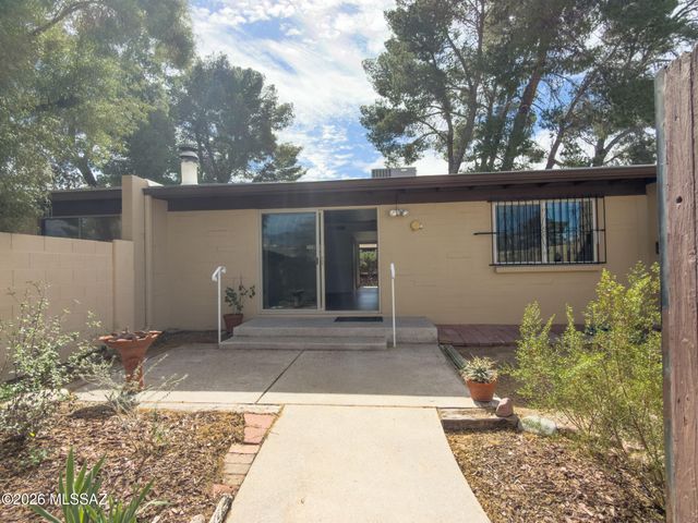 2860 N Beverly Avenue, Tucson, AZ 85712