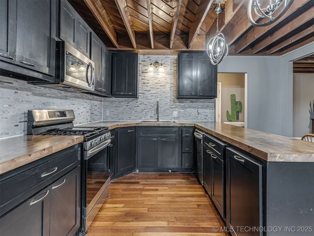 3718 S 125th East Avenue, Tulsa, OK 74146