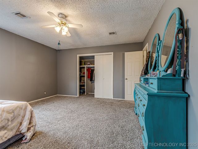 3718 S 125th East Avenue, Tulsa, OK 74146