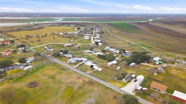 868 Fm 888, Mathis, TX 78368