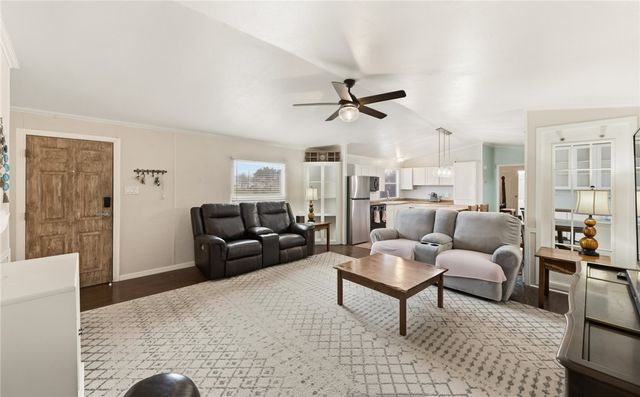 868 Fm 888, Mathis, TX 78368