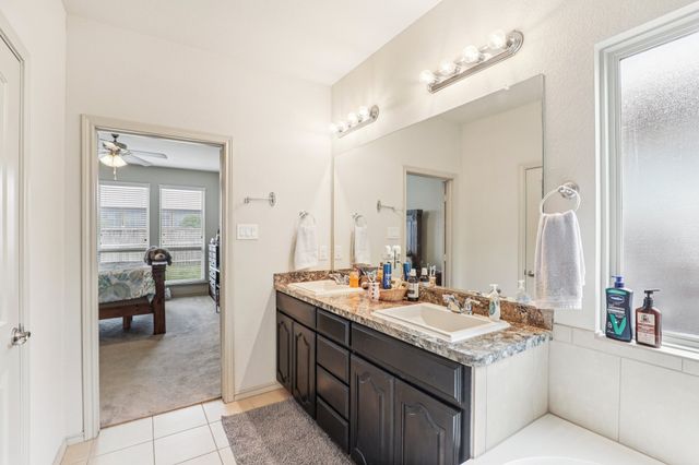 5913 Comanche Peak Drive, Fort Worth, TX 76179