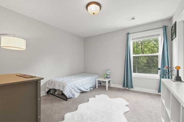 9020 SE 2nd Street, Blue Springs, MO 64064