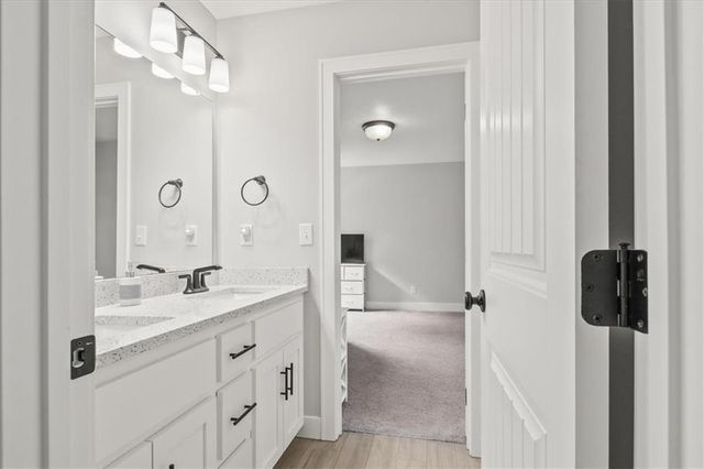 9020 SE 2nd Street, Blue Springs, MO 64064