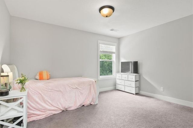 9020 SE 2nd Street, Blue Springs, MO 64064