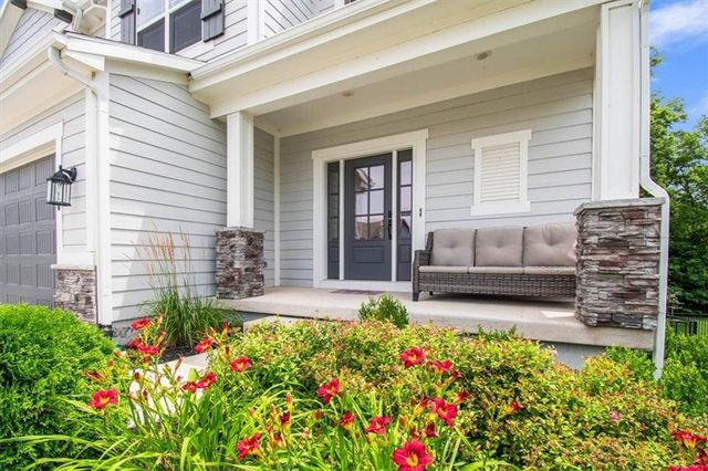 9020 SE 2nd Street, Blue Springs, MO 64064