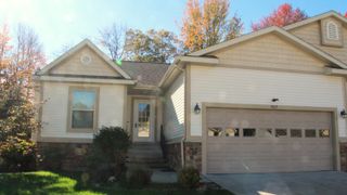 957 N Sandalwood Circle, Norton Shores City, MI 49441