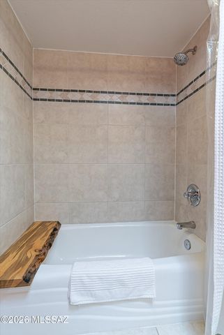 6532 N Burro Creek Place, Tucson, AZ 85718