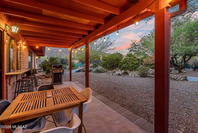 6532 N Burro Creek Place, Tucson, AZ 85718