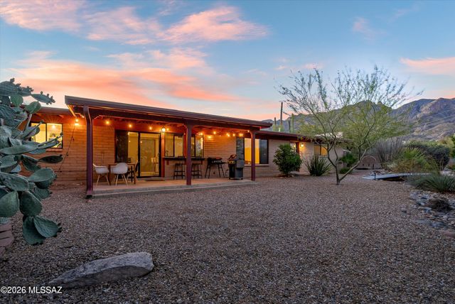 6532 N Burro Creek Place, Tucson, AZ 85718