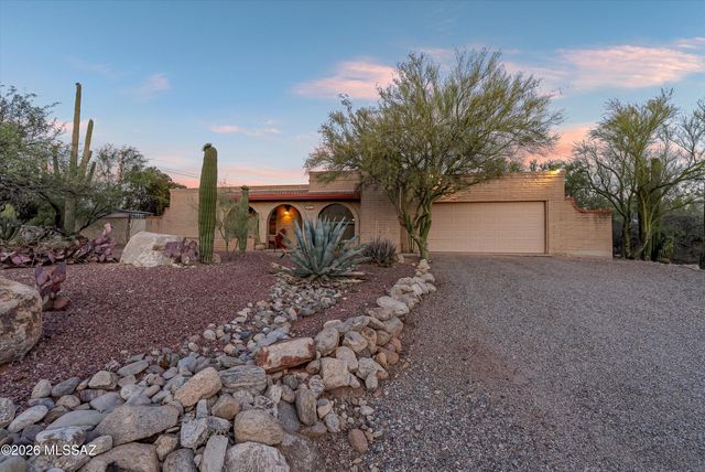 6532 N Burro Creek Place, Tucson, AZ 85718