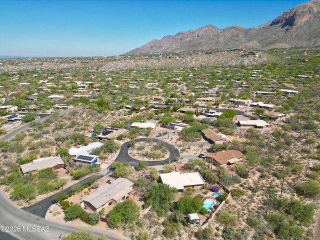 6532 N Burro Creek Place, Tucson, AZ 85718
