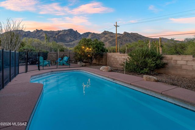 6532 N Burro Creek Place, Tucson, AZ 85718