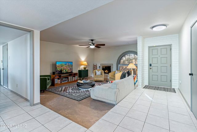 6532 N Burro Creek Place, Tucson, AZ 85718
