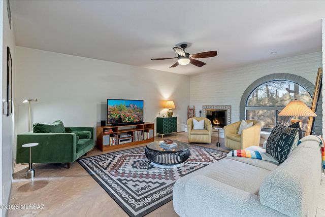 6532 N Burro Creek Place, Tucson, AZ 85718
