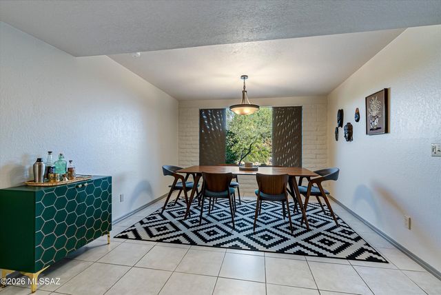 6532 N Burro Creek Place, Tucson, AZ 85718