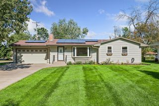 91 65 1/2 Way NE, Fridley, MN 55432