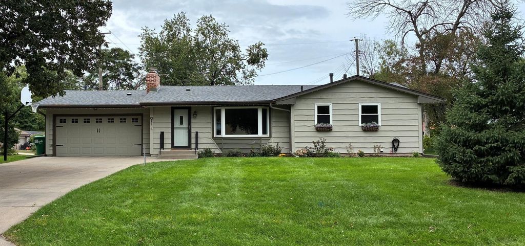 91 65 1/2 Way NE, Fridley, MN 55432 — photo 2