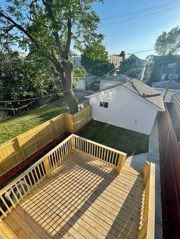 1638 N Hamlin Avenue, Chicago, IL 60647