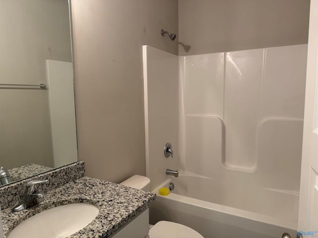 425 Ronnie Drive, Hartselle, AL 35640