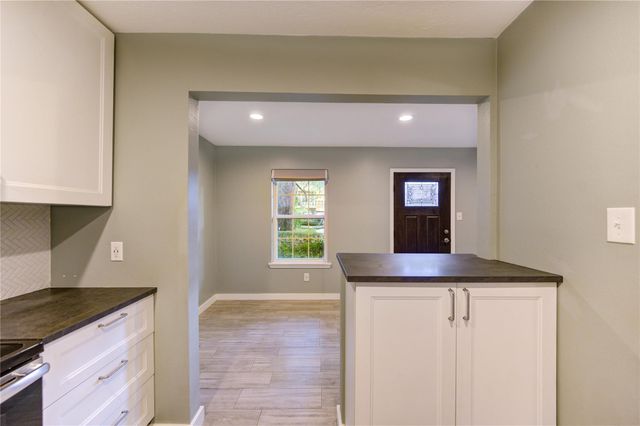 3224 Timmons Lane 155, Houston, TX 77027