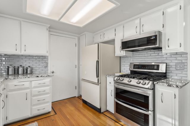 816 Voris Avenue, Ashland, OR 97520