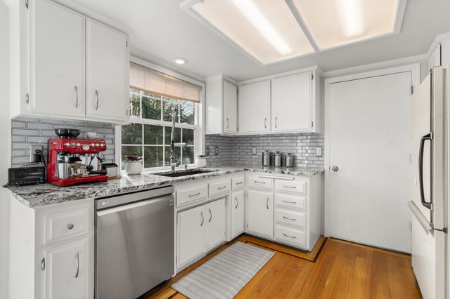 816 Voris Avenue, Ashland, OR 97520