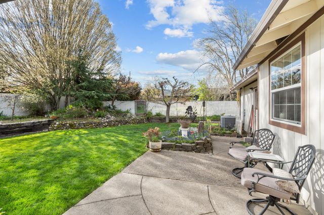 816 Voris Avenue, Ashland, OR 97520