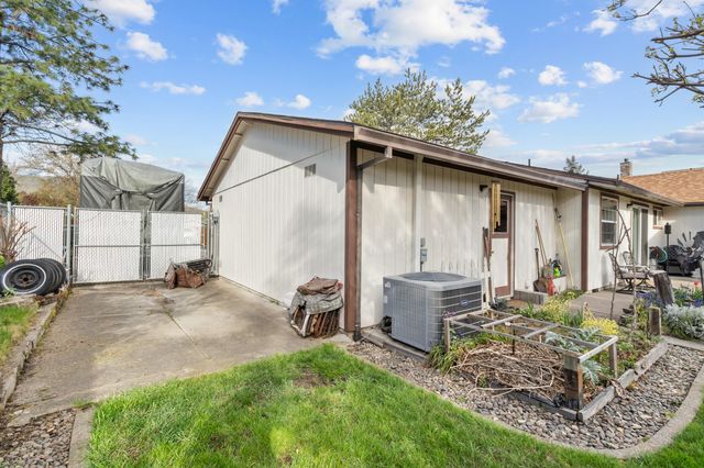 816 Voris Avenue, Ashland, OR 97520