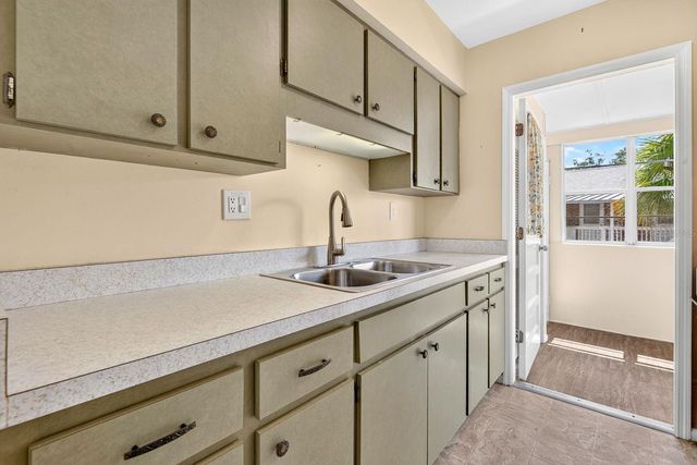 4507 9TH STREET W D6, Bradenton, FL 34207