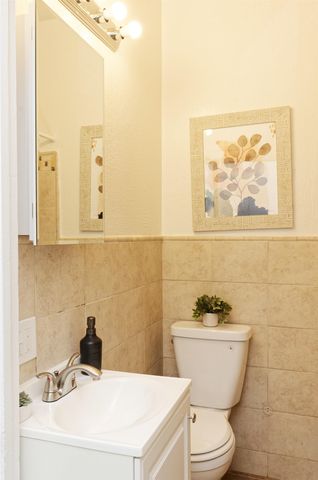 716 39Th St, Oakland, CA 94609