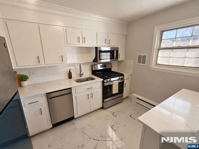 17 Atherton Court 64, Wayne, NJ 07470