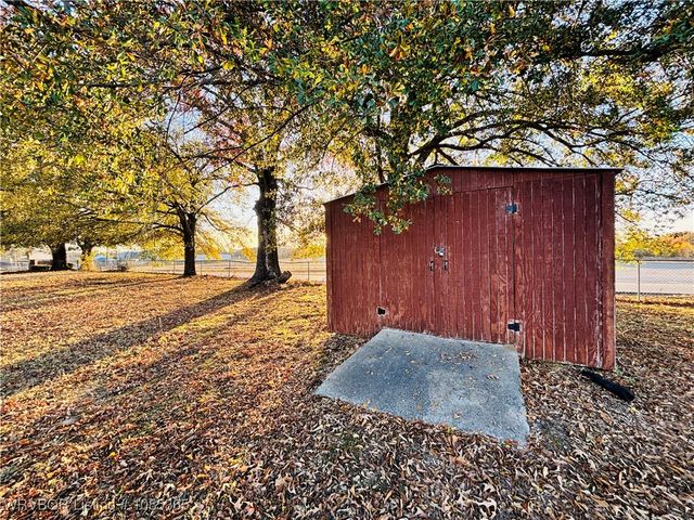 716 Varner Drive, Muldrow, OK 74948