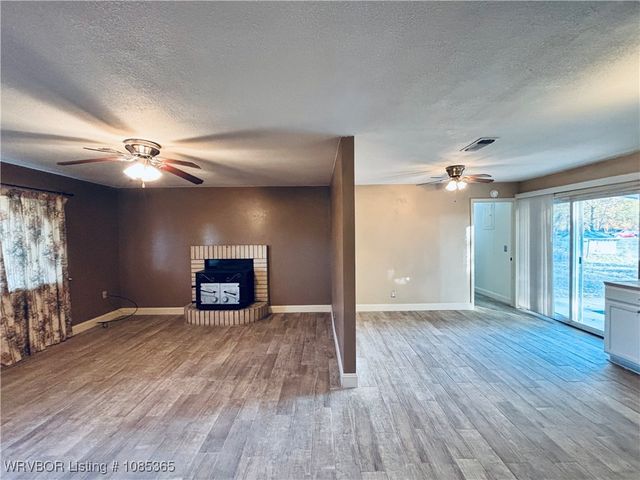 716 Varner Drive, Muldrow, OK 74948