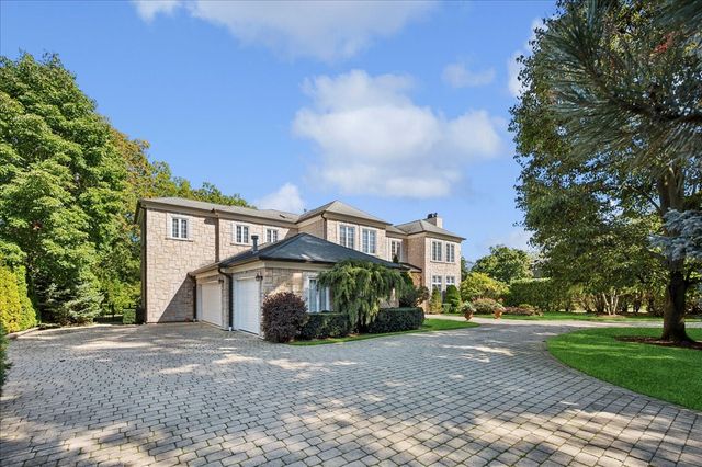 621 Sheridan Road, Glencoe, IL 60022