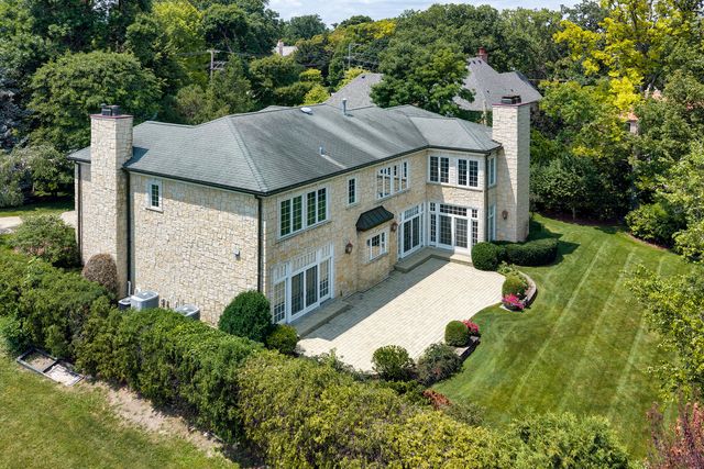 621 Sheridan Road, Glencoe, IL 60022