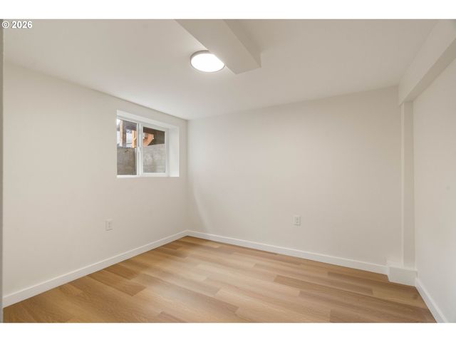 6114 N KERBY Ave, Portland, OR 97217