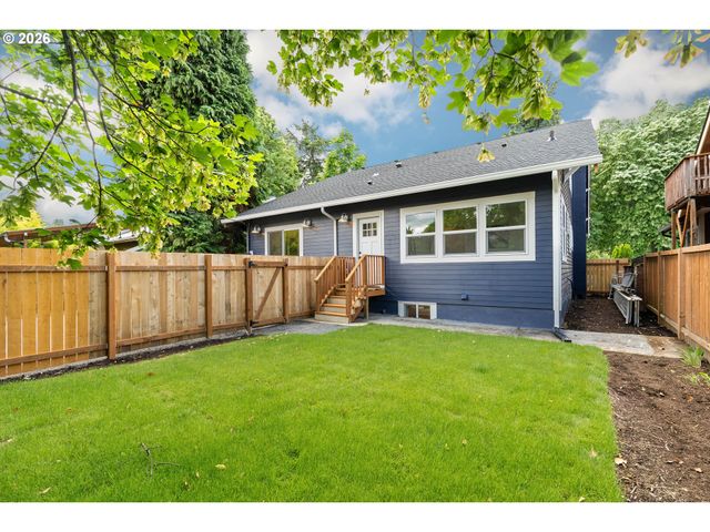 6114 N KERBY Ave, Portland, OR 97217
